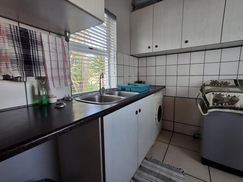 4 Bedroom Property for Sale in Golden Mile Western Cape